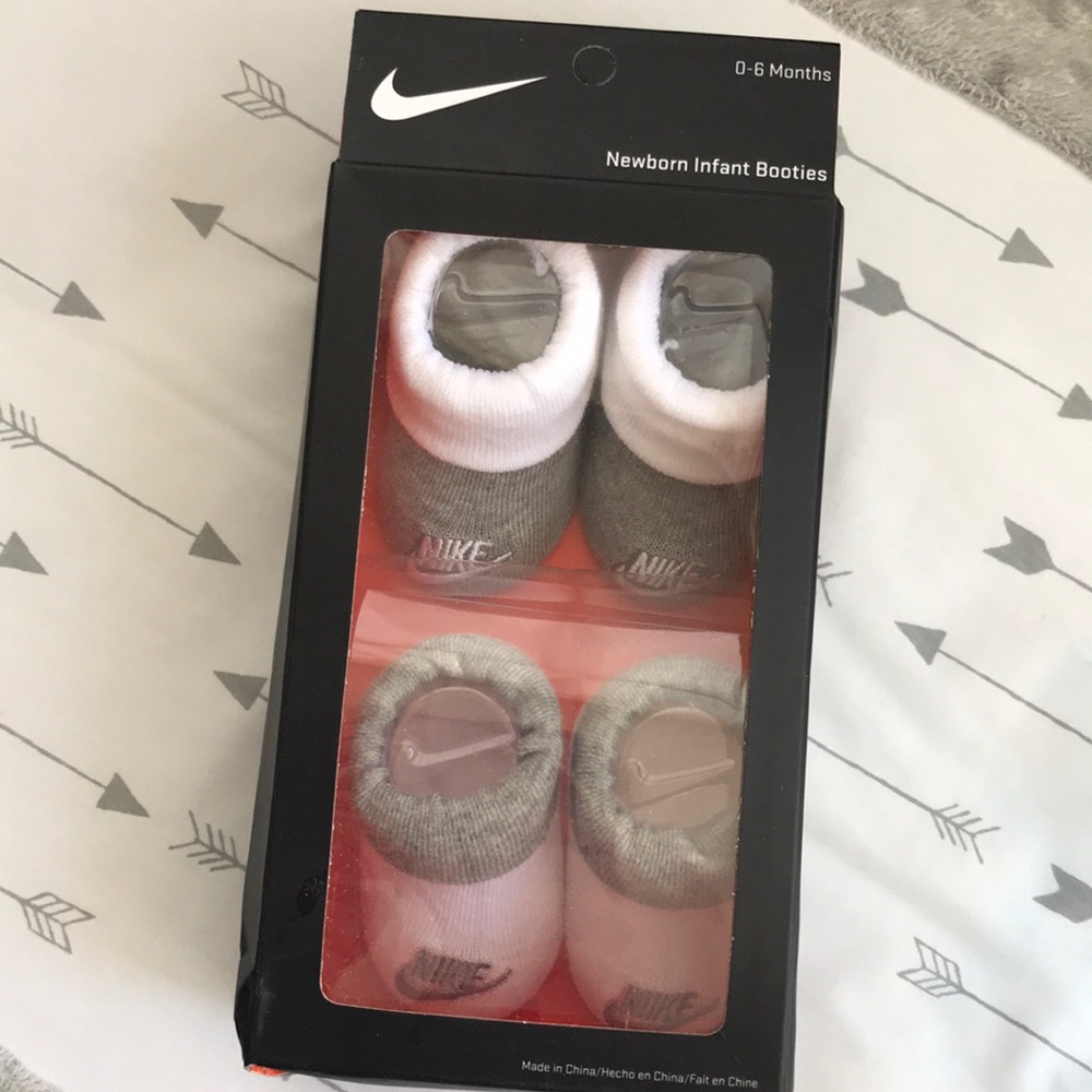 Nike infant bootie socks